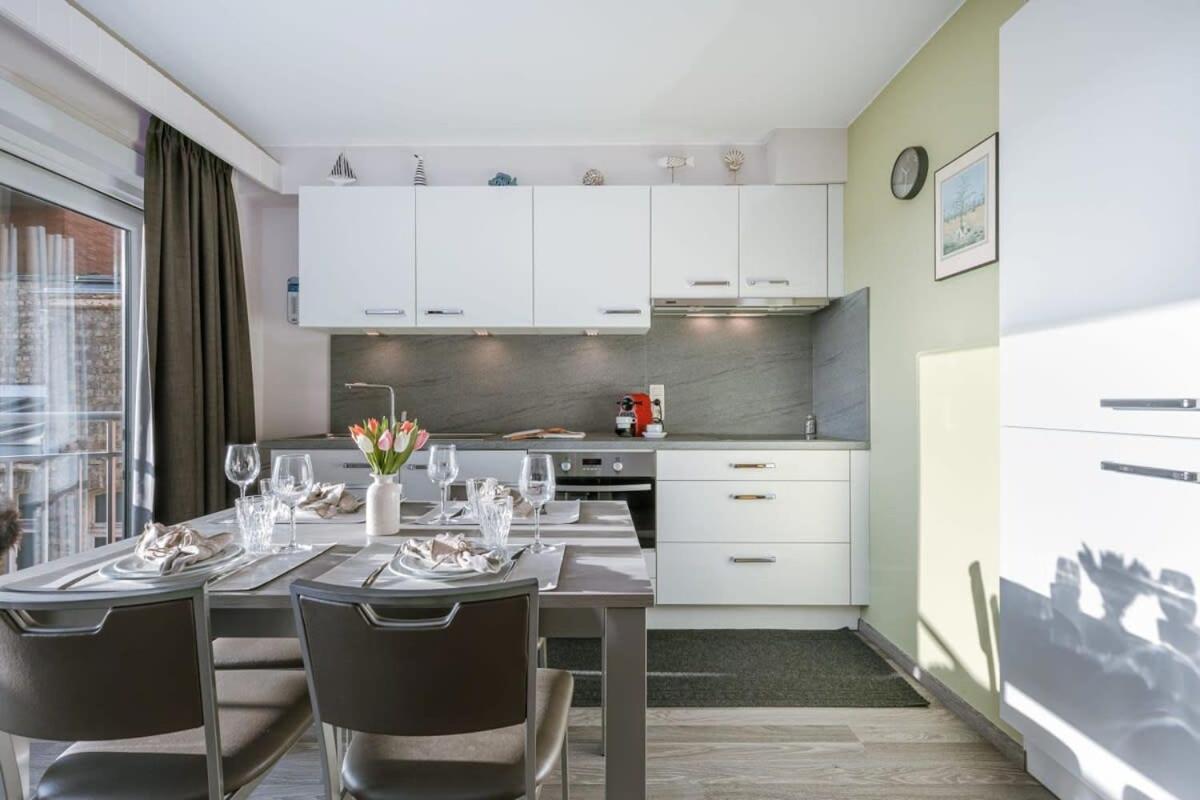 Huswell - Charming Studio With Terrace Nearby The Beach Apartamento Middelkerke Exterior foto